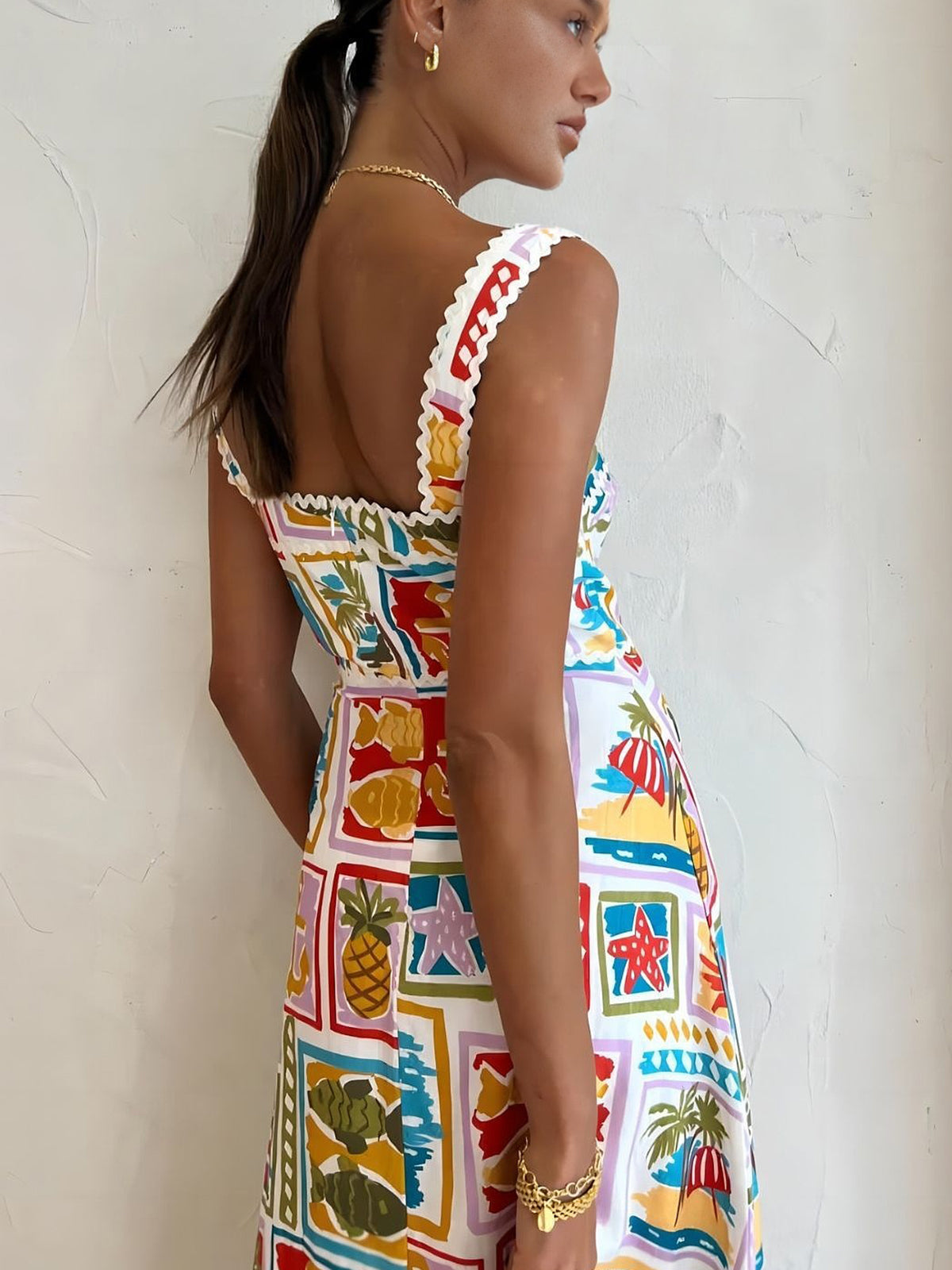 Emmanuela - Mouwloze Graffiti Print Maxi Dress