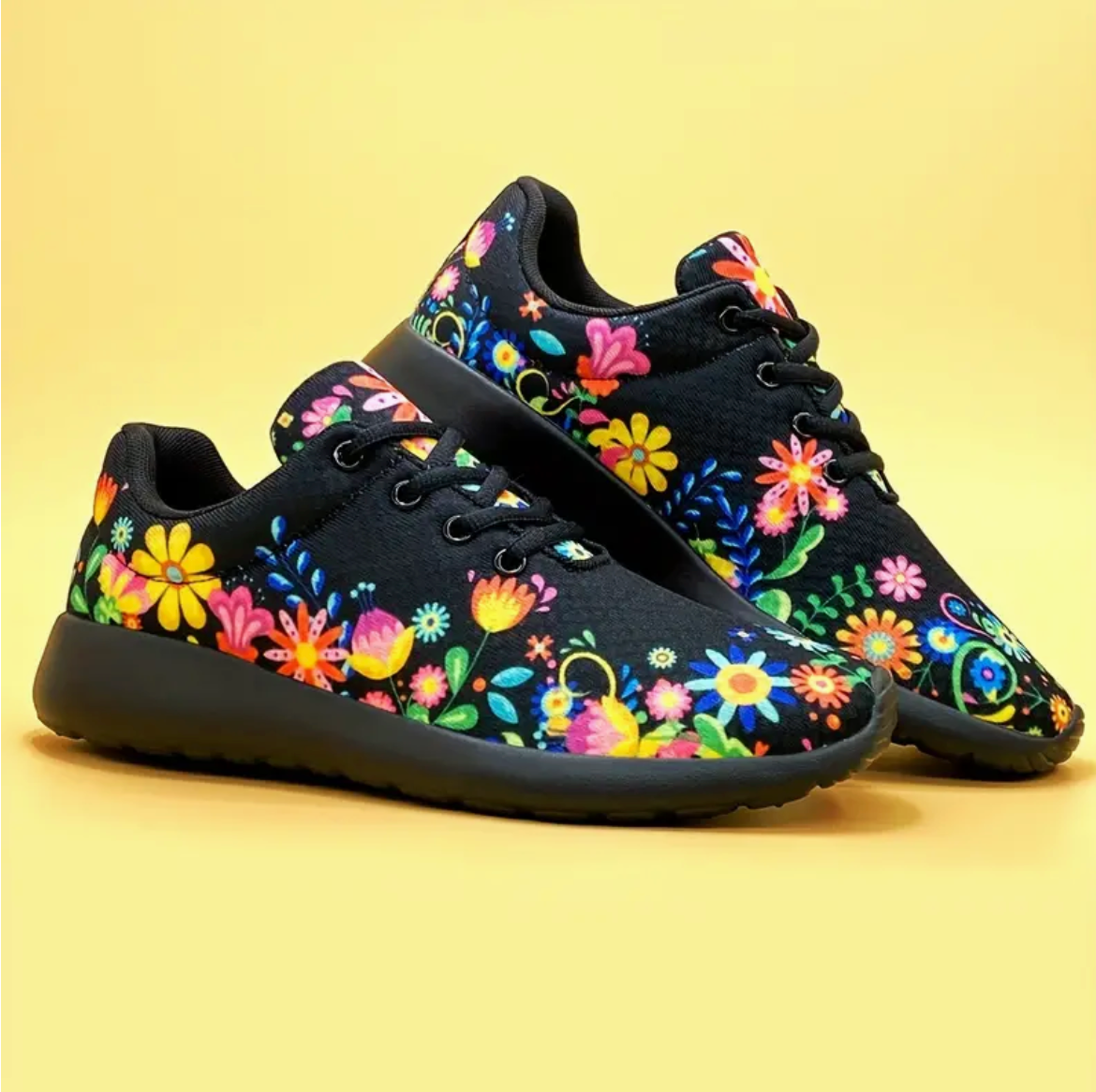 Nina - De lichte sneakers met bloemenprint