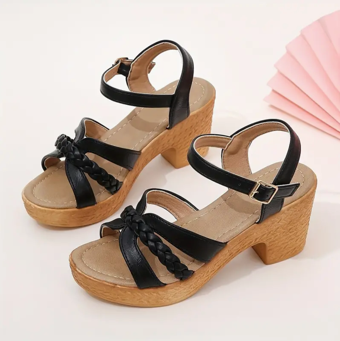 Lieke - De zomerse sandalen met gevlochten chunky hak