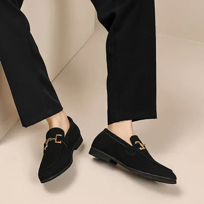 Lorenzo - Suède loafers met metalen gesp