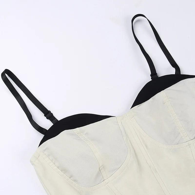 Sophia - Moderne bustier top met contrasterende biezen en spaghettibandjes